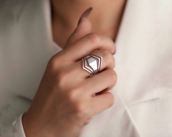 Minimalist Silver Geometric Artsy Chic Ring