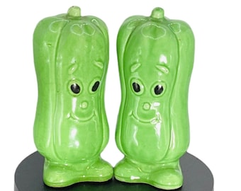 Salt & Pepper Vintage Green Pepper Vegetable Shakers Cork Stoppers 5in