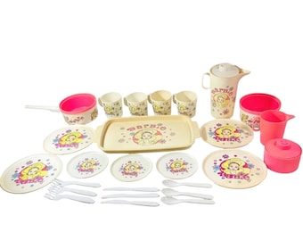 Barbie Toy Plastic Tea Kitchen Kids Play Dishes Pink 28 Piece Set