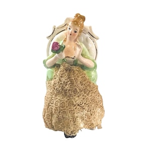 Vintage Porzellanfigur Dame sitzend versteifter Spitzenrock handbemalt Japan 11,5 cm