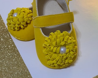 Yellow baby girl shoes, Yellow baby shoes, Baby shoes, Girl Shoes, Girls dressy shoes