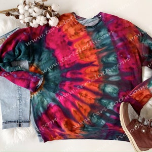 L-Hand dyed tie dye sweatshirt / Tie dye crewneck / Men&#39;s or women&#39;s gift / Unisex Large