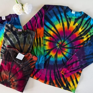 Tie dye long sleeve t-shirt / Hand dyed tye dye shirt / Tie dyed tee shirt / Gift for him / Gift for her