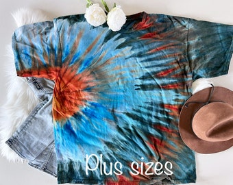 Plus size tie dye t-shirt / Tye dye tee shirt / Shirts in plus sizes / Tie dye shirt / Unisex sizes / Gift for her / Gift for him