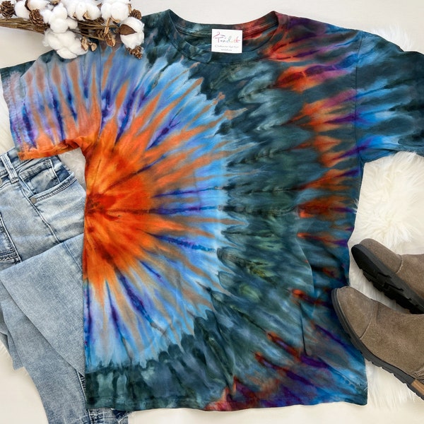 Hand dyed tie dye t-shirt / Tye dye tee shirt / Cotton tie dyed shirt / Gift for her / Gift for him