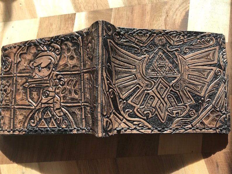 Wind Waker Stained Glass Hyrule Crest Leather Wallet Brown Etsy