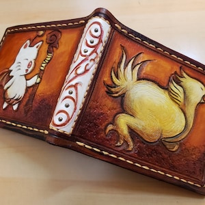 Mog&#39;s Quest - Portafoglio bifold in pelle - Portafoglio ispirato a Final Fantasy realizzato a mano -