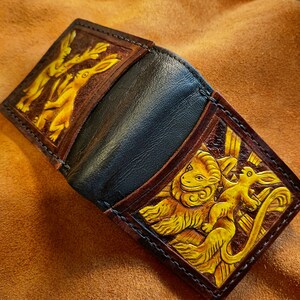 Conejos medievales Marginalia - Cartera de piel - Color marrón oscuro y marfil - Cartera de piel plegable - Hecha a mano