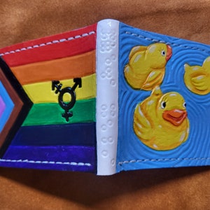 Fortschrittliche Flagge - Pride - Leder Bifold Geldbörse - trans - Handgefertigte Geldbörse -
