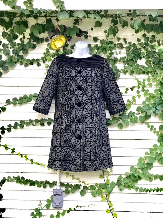Vintage swing coat, black velvet swing coat, black