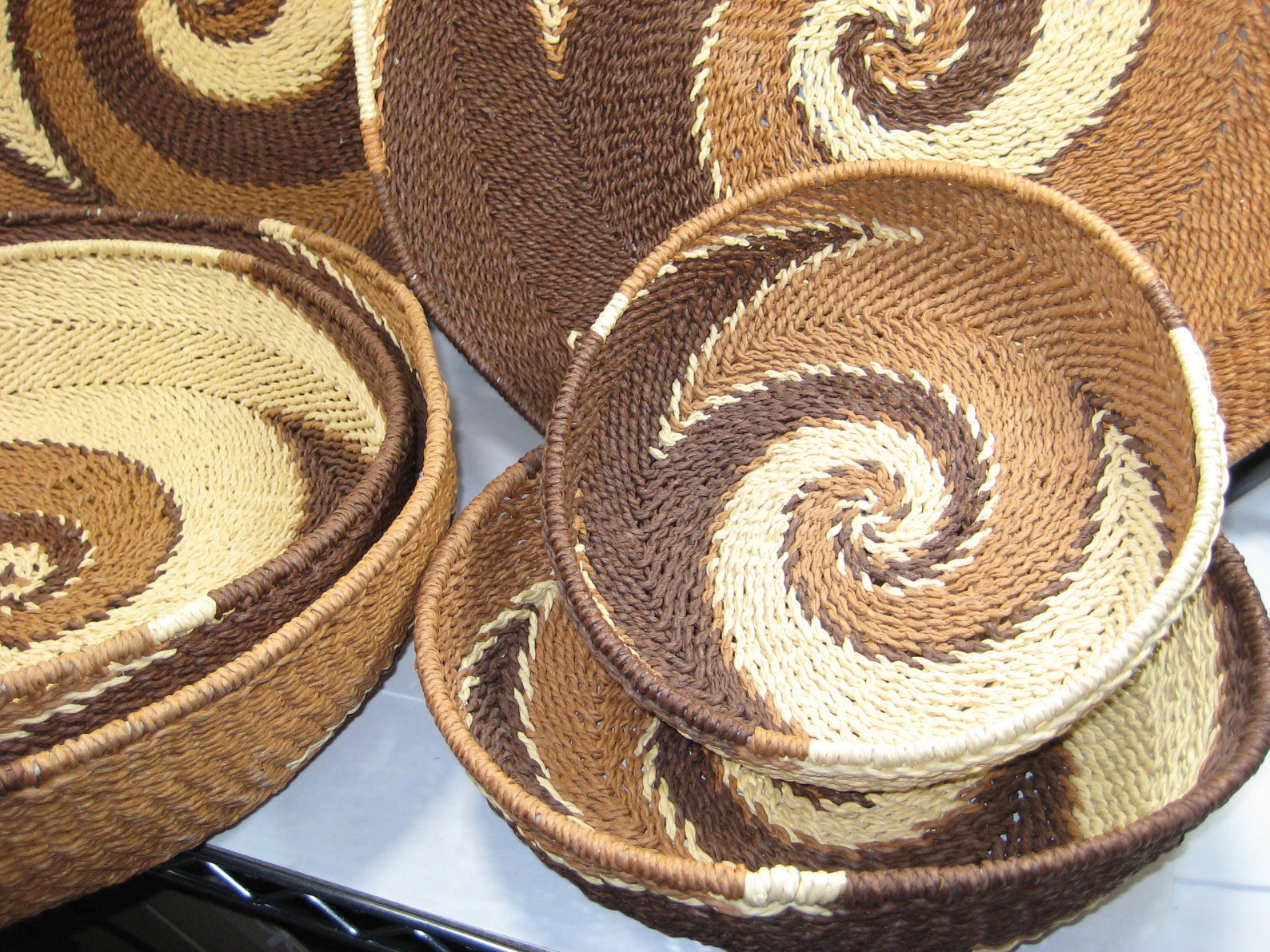 Stunning Soft Wicker Set Of 6 Nesting Baskets Swirl Browns Etsy