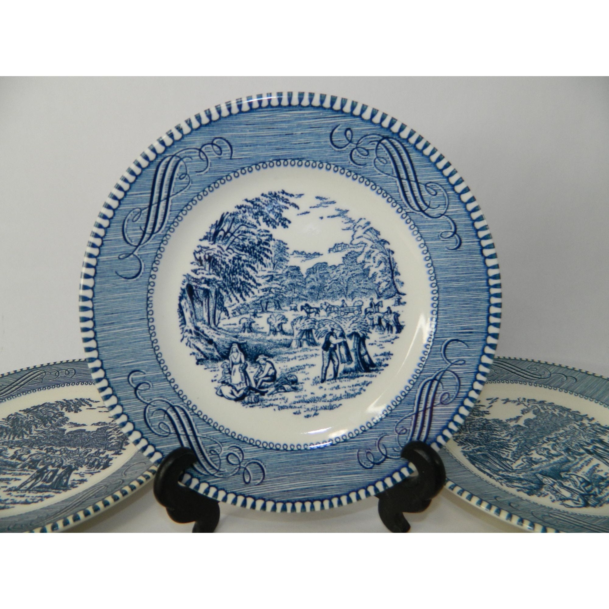 Lot De 5 Assiettes Plates Churchill 'Currier Et Ives' - Modèle 'Harvest' (Récolte) | Porcelaine Bleue, Occasion Très Bon État
