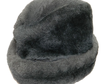 Vintage Churchill Ltd Black Fur Hat With Quilted Satin Lining XL Russian Fold