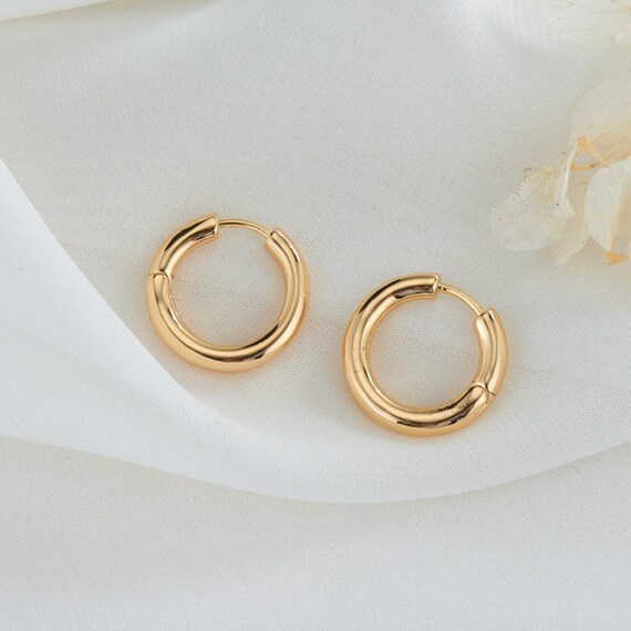 Loop earing deals