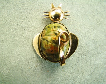 Vintage 1/20 12k Gold Filled Green Carved Jasper Scarab Cat Pin Stamped WRE