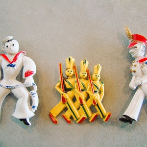 Lot of 3 WWII WW2 Vintage Plastic Soldier Sailor Patriotic Pins