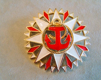 Rare broche couronne TRIFARI en émail ancre nautique en étoile