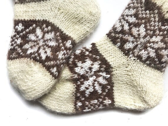 Baby Squirrel DROPS Baby 17 18 Free knitting patterns by Baby Squirrel DROPS Baby 17 18 Free knitting patterns by