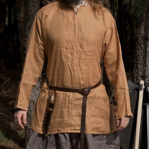 Viking simple linen shirt.