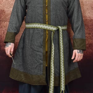 Birka Viking kaftan , Early medieval Viking Kaftan