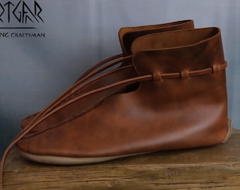Schoenen van Hedeby type V