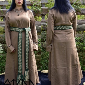 Viking woman linen dress