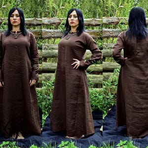 Viking woman linen dress