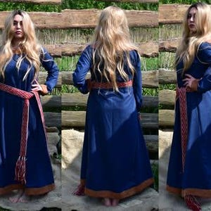 Viking woman woolen dress