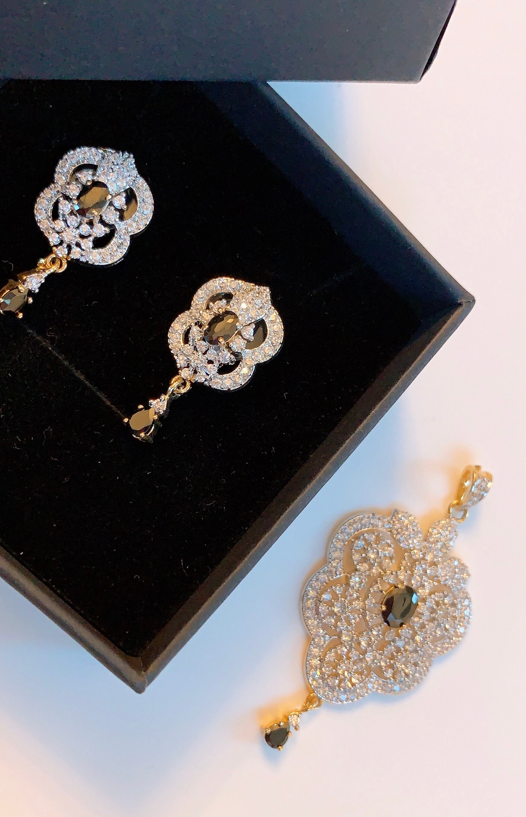 Parure De Bijoux Cœur Pêche - Collier, Boucles D'oreilles, Bracelet, Bague - Or Et Diamants Blancs - Cadeau Saint-Valentin