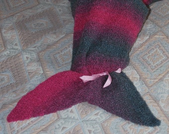 Coperta a forma di coda di sirena all'uncinetto: sacco in lana d'alpaca per bambini