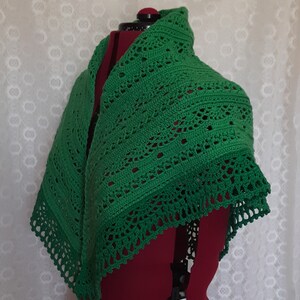 Triangle crochet small shawl, lace wool shawl, gift for her, Mother's Day gift image 3