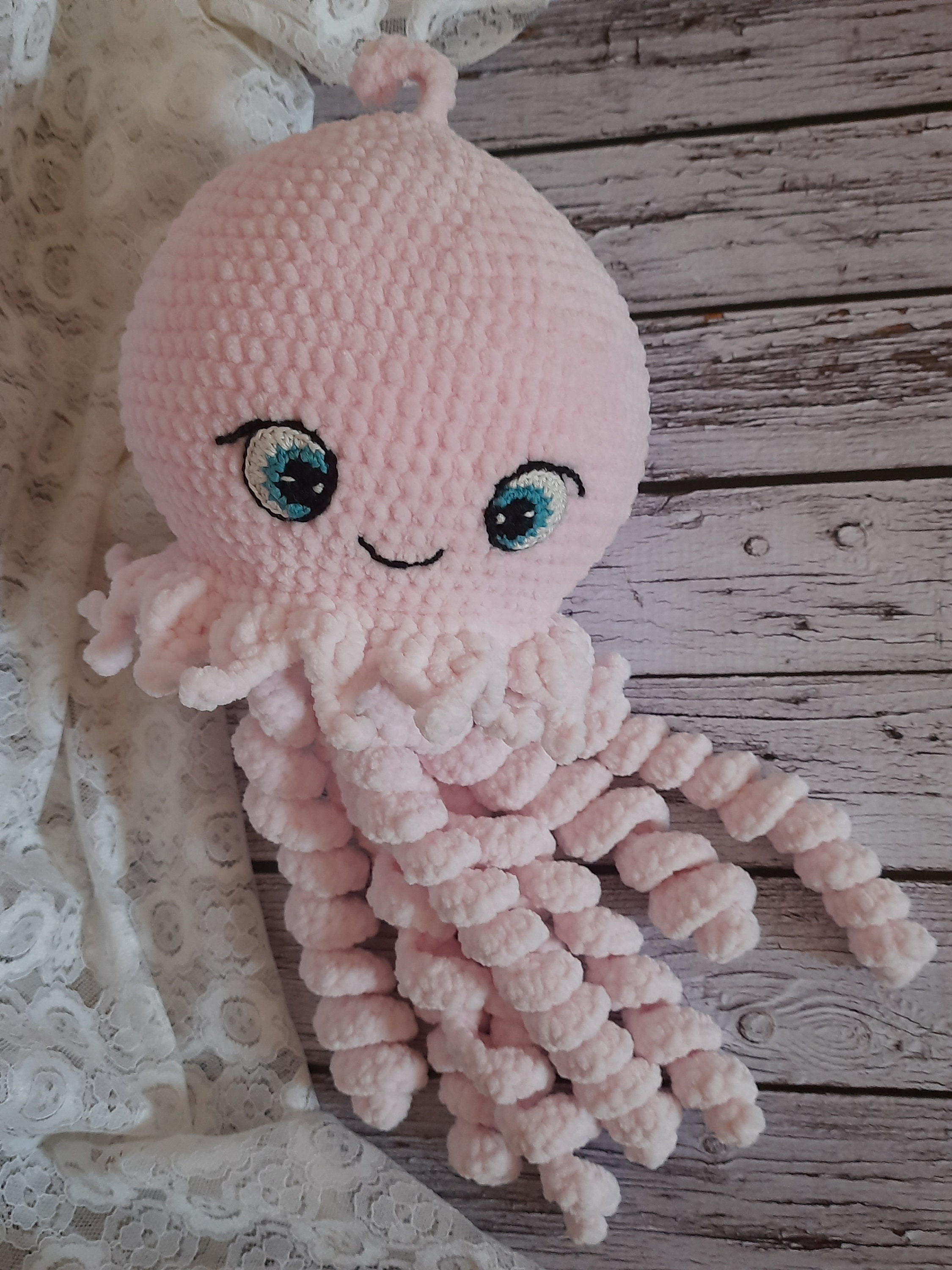 かぎ針編みのクラゲのぬいぐるみ：あみぐるみの子供部屋の装飾 - Etsy 日本