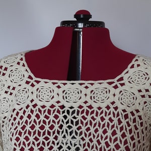 Gehaakte ivoorkleurige bolero top, gehaakte bolero met 3/4 mouwen, cadeau voor haar afbeelding 7