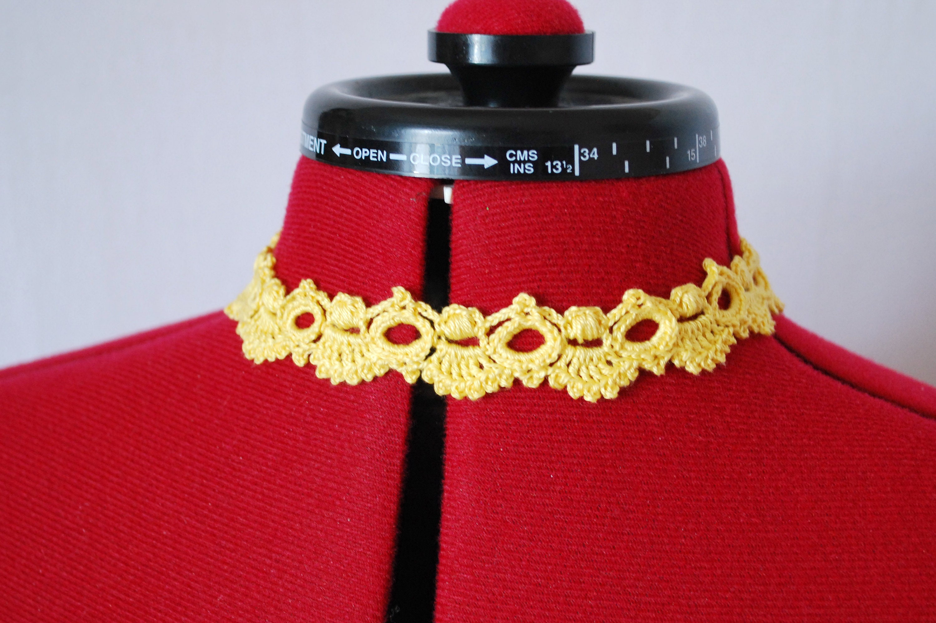 Set di 4 collane girocollo da donna in pizzo con catena estesa