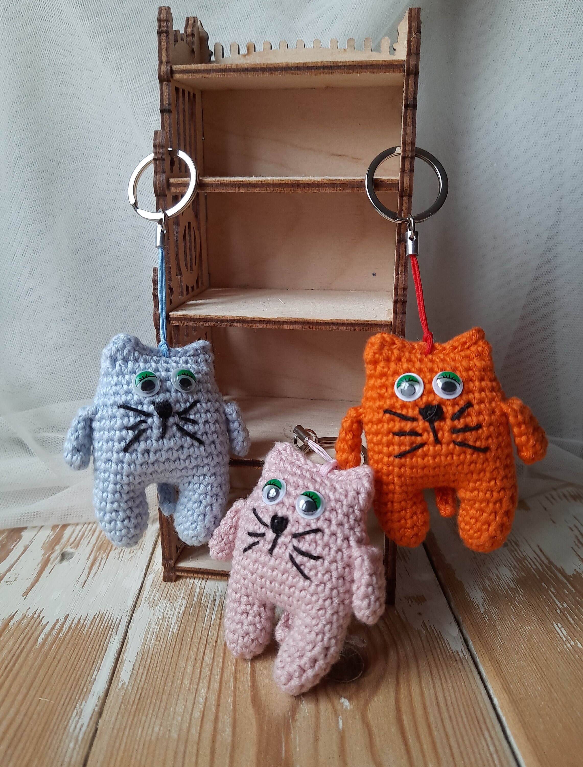 [宅送] かぎ針編みの猫のキーホルダー、小さな猫の編みぐるみ、バッグの 人形