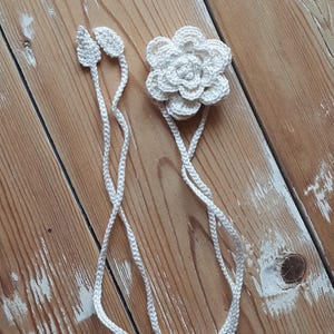 Crochet Rose Choker: 100% Cotton Necklace, Bracelet, or Hanging light beige