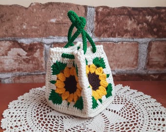 Crochet Sunflower Drawstring Pouch, Mini Favor Bag, Reusable Gift Packaging (7x7x7 cm)
