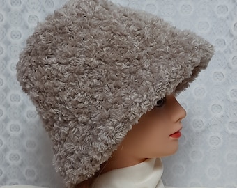 Crochet Faux Fur Bucket Hat: Warm Winter Panama