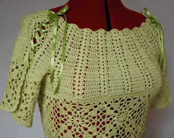 Blusa de lino a crochet: Top de encaje provenzal verde claro