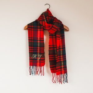 Personalized Scarf Embroidered Initials Christmas Gift, Personalized Pashmina Scarf for Mom, Cosy Winter Scarf, Monogrammed Initial Scarf