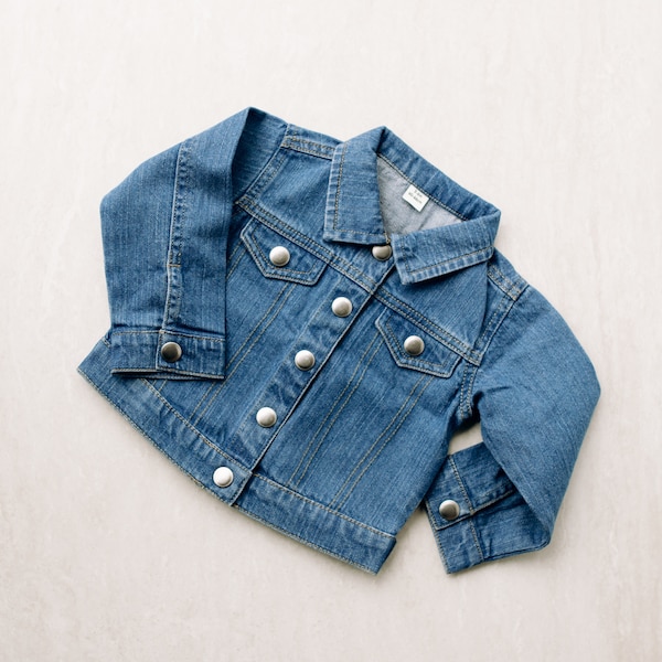 Personalised Baby Denim Jacket for Babies, Neutral Clothing for Infants, Christmas or Baby Shower Gift, Customizable Clothing for Babies