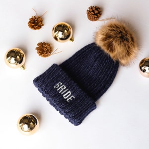 Sombrero Pom Pom de tamaño adulto personalizado, sombrero de gorro de invierno, sombrero bobble personalizado, sombrero de gorro de regalo de Navidad, sombrero de invierno bobble personalizado