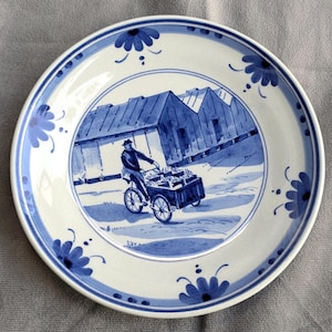 Precioso plato pintado a mano en azul Royal Delft (Porceleyne Fles) van rijn 2003