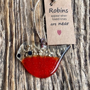 Petirrojo de cristal, hecho con amor a partir de vidrio reciclado para los amantes de la naturaleza y un recuerdo para el velorio/funeral.