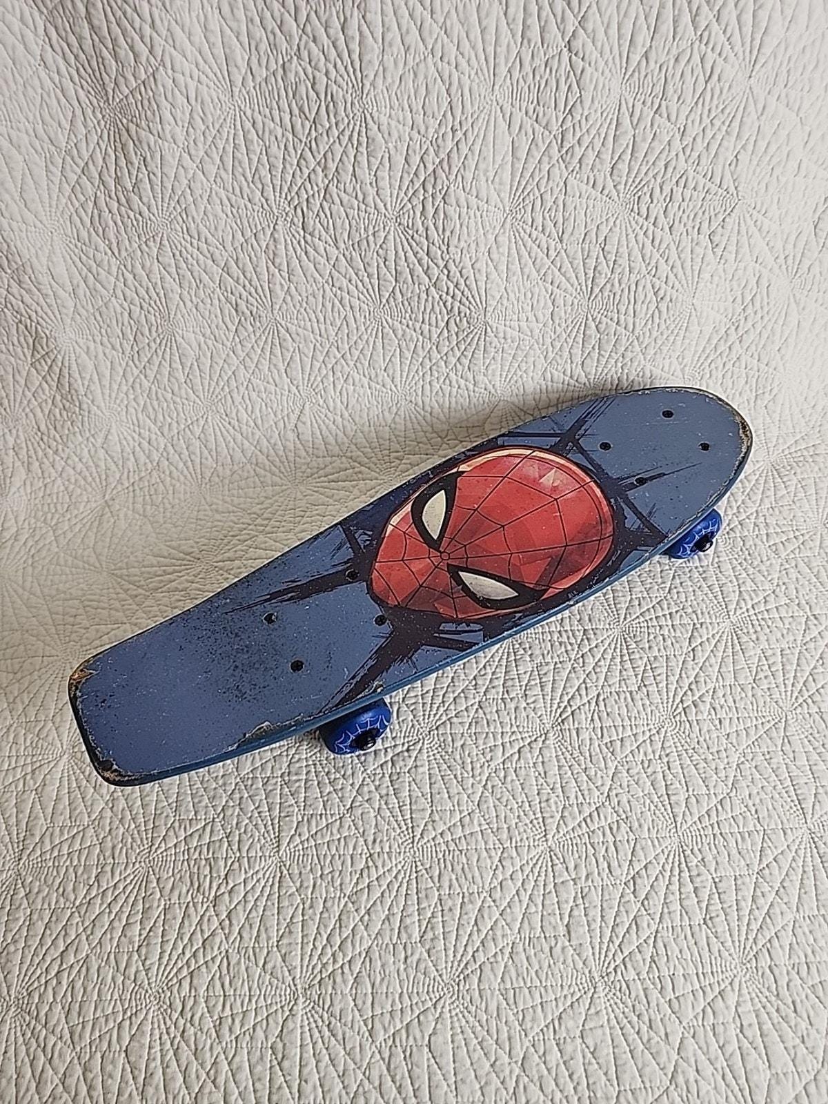 スパイダーマン スケートボード HUF ハフ スケボー スケートボード デッキ 8.25インチ Spider