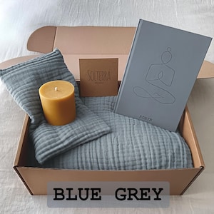 Gepersonaliseerd yogacadeau-idee voor yogaliefhebber cadeauset voor zelfzorg geschenkdoos wellnessbundel yogadeken shavasana yogadagboek op maat afbeelding 2