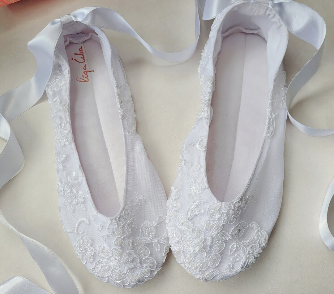 Classic White Lace Wedding Shoes With Removable Satin Ribbons Matched ...