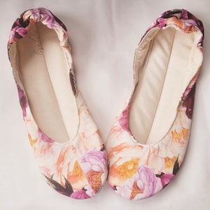 Handmade comfortable cotton ballet flats Light Bright peonies Low heel shoes Women ballet flats Customize yourself Wedding ballet flats