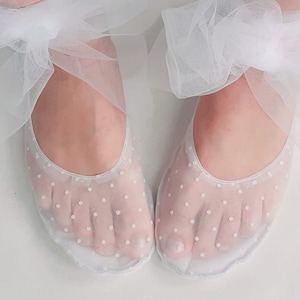 Ballerines de mariage en tulle à pois avec rubans de tulle