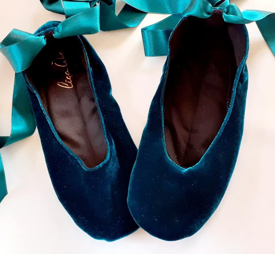 pointed toe bootie heels